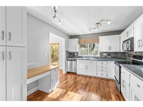 16405 13th Ave N in Minneapolis, MN - Building Photo - Building Photo