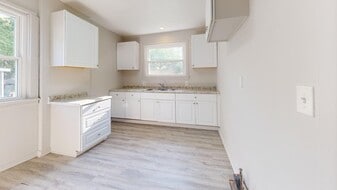 837 Sumner St in Akron, OH - Building Photo
