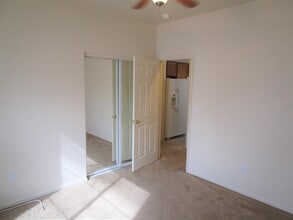 2777 Stonecrest Way in Hanford, CA - Building Photo - Building Photo