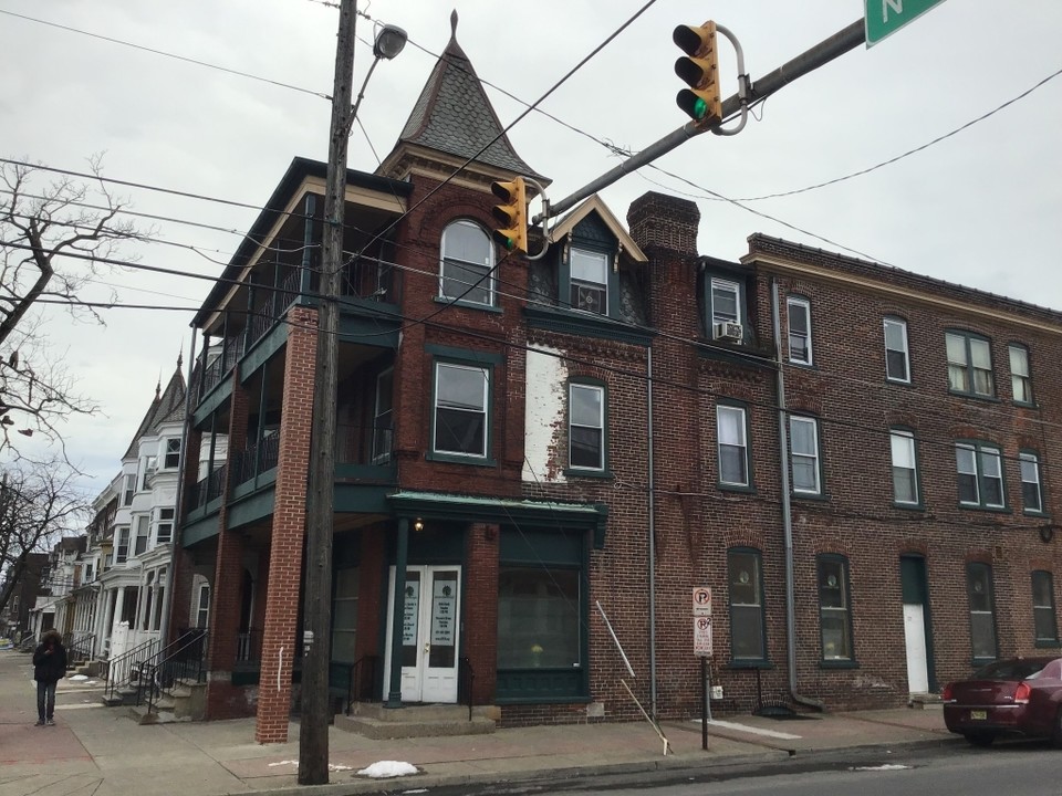 44-46 N 13th St in Allentown, PA - Building Photo