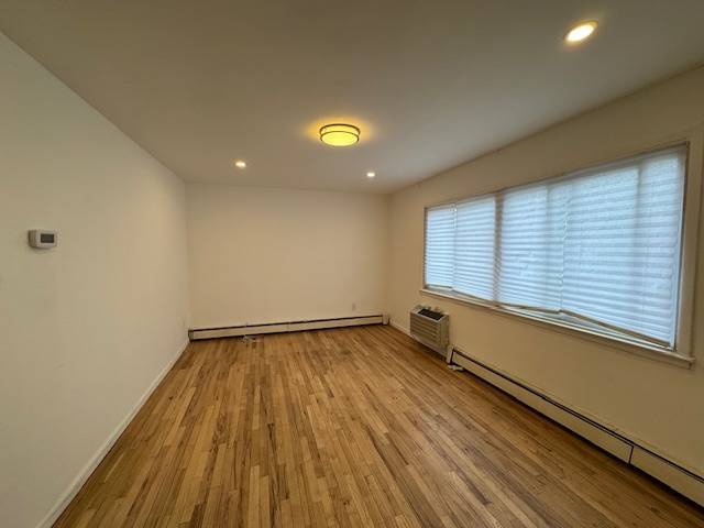 80-08 166th St in Queens, NY - Foto de edificio - Building Photo