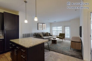 80 N Central Ave in Hempstead, NY - Building Photo