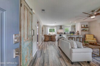 3558 Eunice Rd in Jacksonville, FL - Building Photo - Building Photo