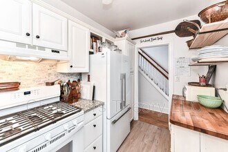 2705 Russell Rd in Alexandria, VA - Building Photo - Building Photo