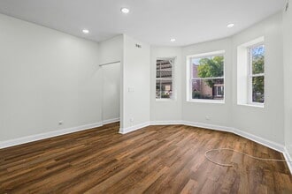 1841 S Kedzie Ave in Chicago, IL - Building Photo - Building Photo