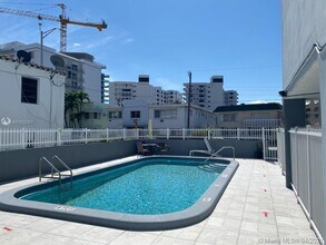 6855 Abbott Ave-Unit -601 in Miami Beach, FL - Foto de edificio - Building Photo