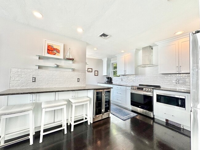 property at 12 Marina Dr