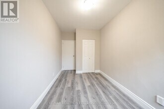 468 Ottawa St N in Hamilton, ON - Building Photo - Building Photo