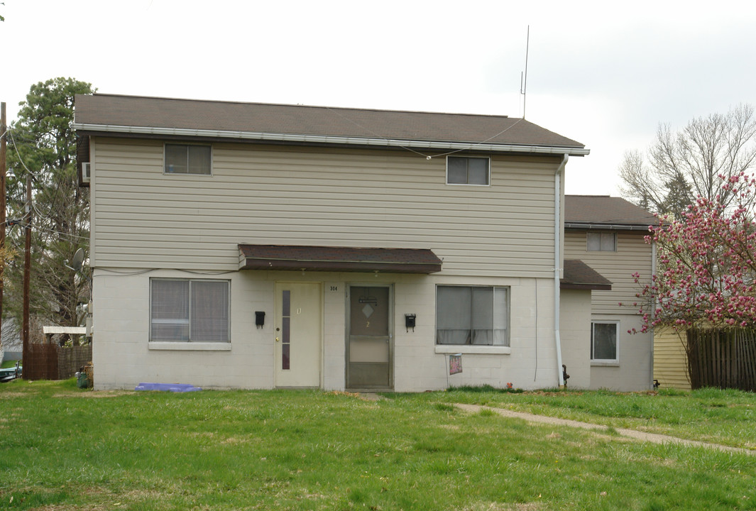 304 Bellevue St in Marietta, OH - Building Photo