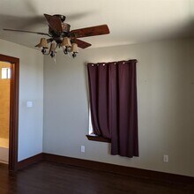 143 Spring Hollow Trail in Smithville, TX - Building Photo - Building Photo