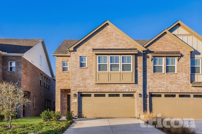 property at 3035 Whitetail Ln