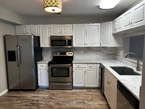 2229 Lesner Crescent in Virginia Beach, VA - Building Photo - Building Photo