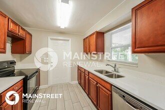 1259 Burtwood Dr in Ft. Myers, FL - Building Photo - Building Photo