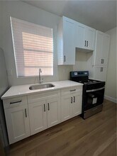 7524 13th Ave, Unit 2R in Brooklyn, NY - Building Photo - Building Photo