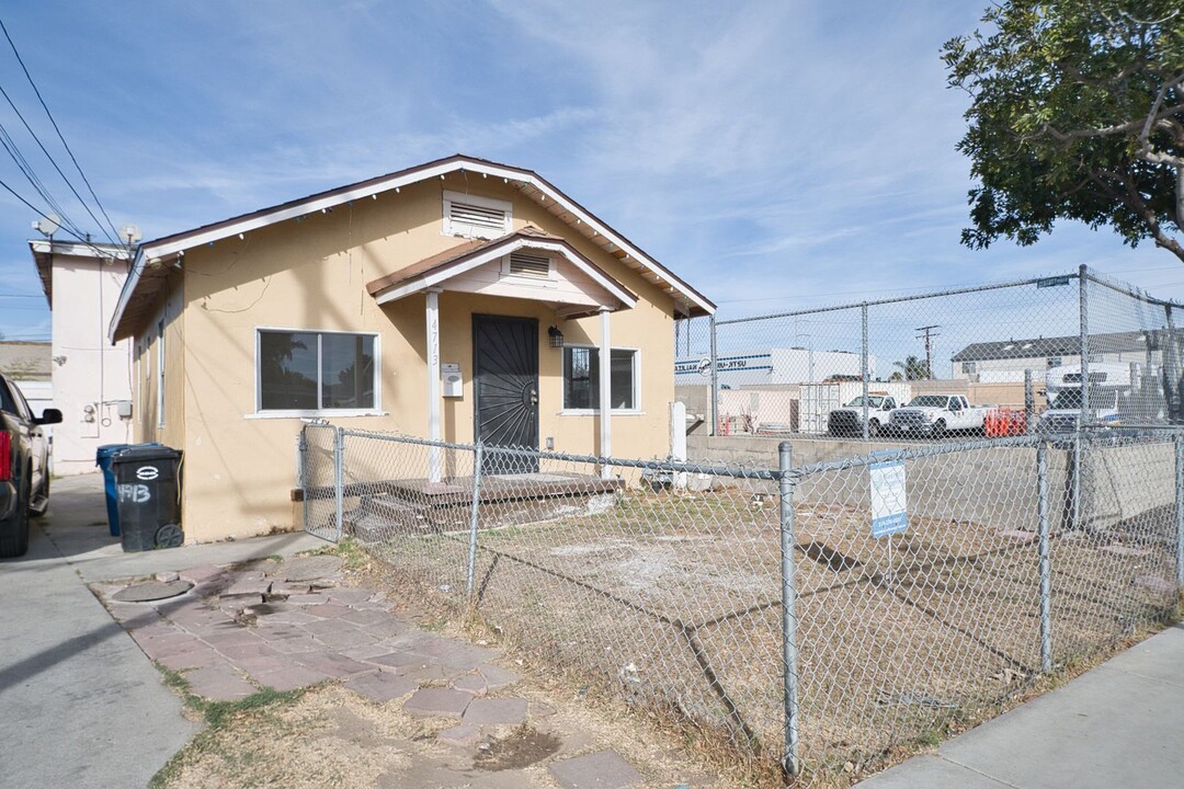 4713 W 159th St in Lawndale, CA - Building Photo