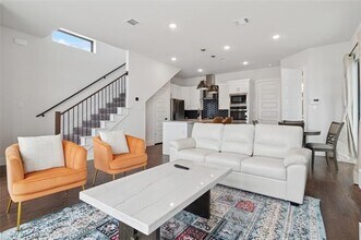 528 Secretariat Dr in Rowlett, TX - Building Photo - Building Photo