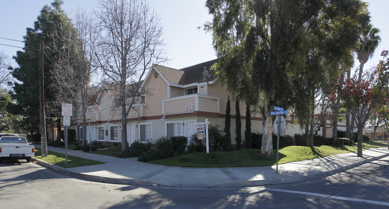 The Williamson Apartments in Fullerton, CA - Building Photo