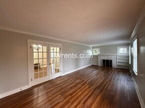 3410 N Columbia Cir in Spokane, WA - Building Photo - Building Photo