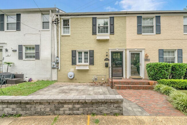 property at 34 Kennedy St