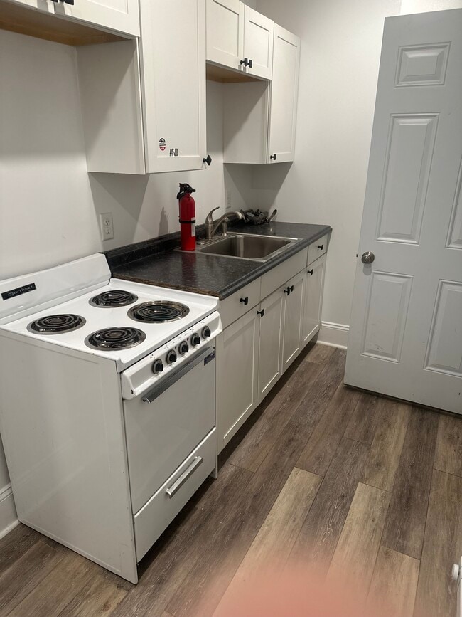 304 S 6th St, Unit 2F in Reading, PA - Building Photo - Building Photo