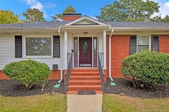 301 Fairfield Rd in Fayetteville, NC - Building Photo - Building Photo