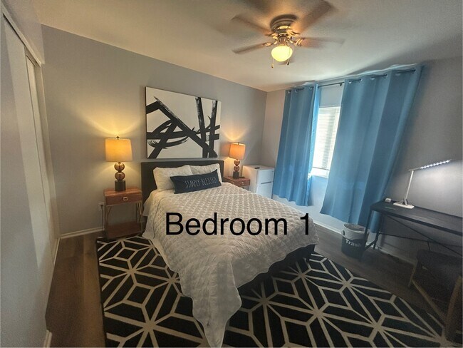 25345 Maroon Creek Ct, Unit 1 Bed Room Suite in Moreno Valley, CA - Building Photo - Building Photo