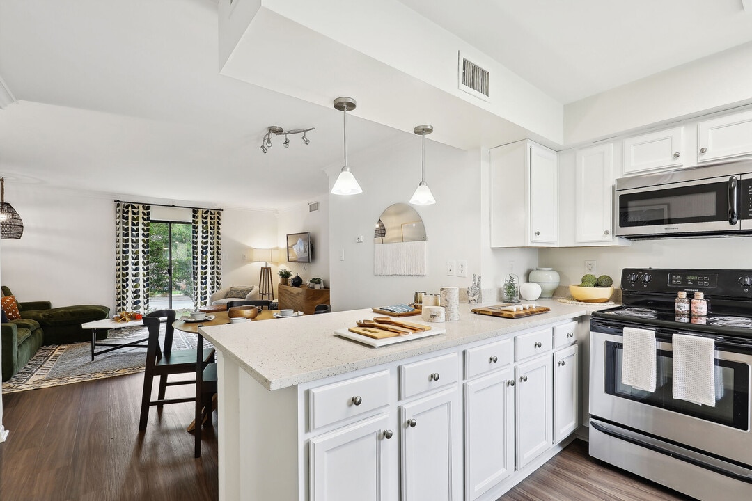 Cobalt Ridge in Charlottesville, VA - Building Photo