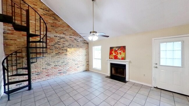 8734 Pecan Tree Dr in Baton Rouge, LA - Building Photo - Building Photo