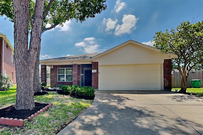 property at 10202 Dr Peridot Cove