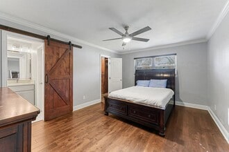 10719 Del Monte Dr in Houston, TX - Building Photo - Building Photo