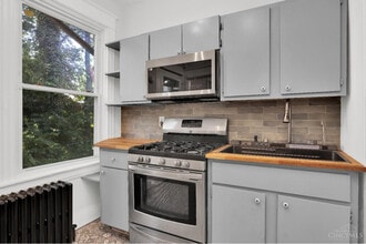 3033 Marshall Ave in Cincinnati, OH - Foto de edificio - Building Photo