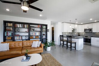 1218 E Clarendon Ave in Phoenix, AZ - Building Photo - Building Photo