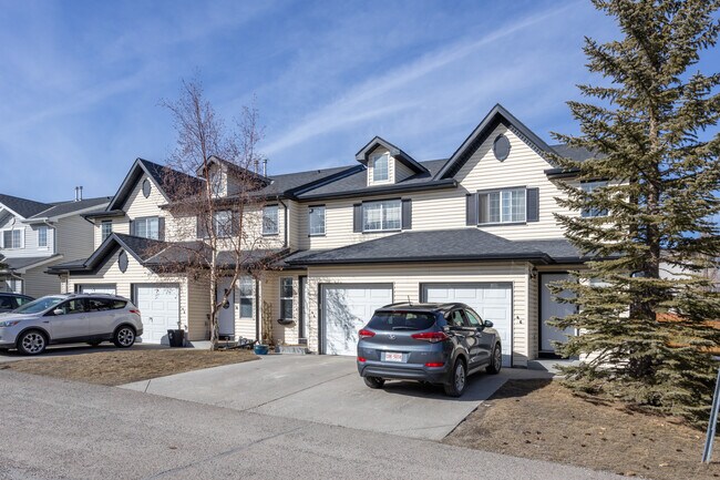 Coventry Meadows in Calgary, AB - Building Photo - Building Photo