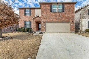 2205 Simmental Rd in Fort Worth, TX - Building Photo