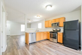 4644 Kenross Dr in Columbus, OH - Foto de edificio - Building Photo