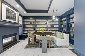 Axis Midtown in Atlanta, GA - Foto de edificio - Building Photo