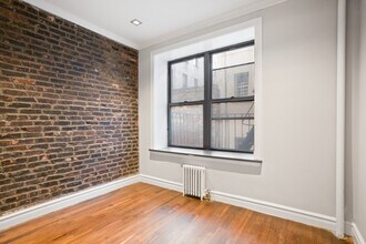 432 E 13th St in New York, NY - Building Photo - Building Photo