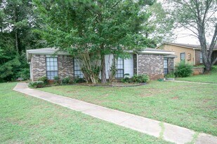 104 Westscott Dr in Madison, AL - Building Photo