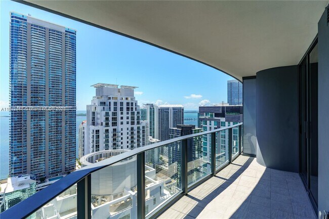 property at 1000 Brickell Plz