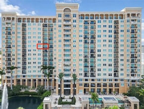 750 N Tamiami Trl, Unit 1005 in Sarasota, FL - Building Photo - Building Photo