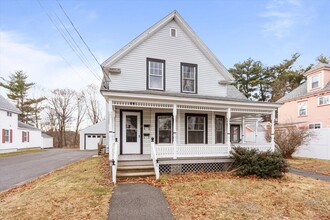 27 Highland Ave in Derry, NH - Building Photo - Building Photo