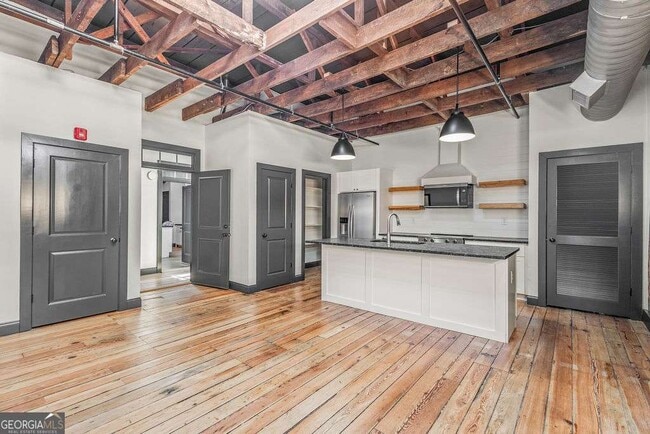property at 13 Greenville St S