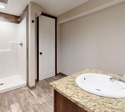 876 19th Ave SE in Minneapolis, MN - Building Photo - Building Photo