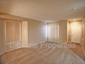 8865 N 66th Dr in Glendale, AZ - Building Photo - Building Photo