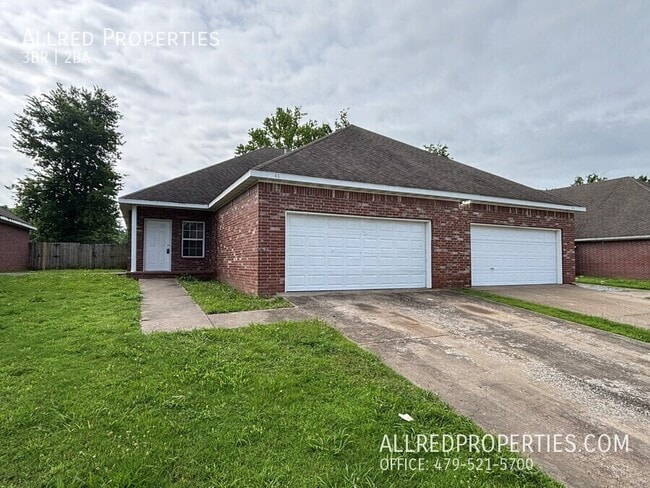 property at 43 Dakota Trail