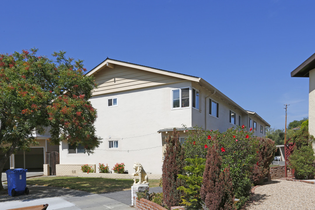 2245 Angela Ct in Campbell, CA - Building Photo