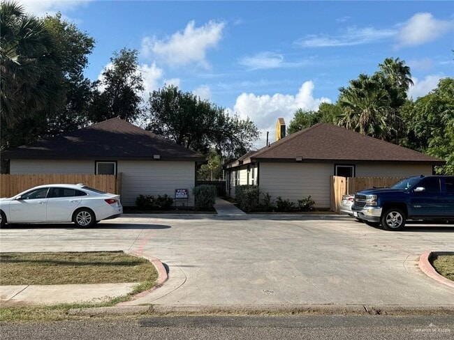 property at 906 E Tom Landry St