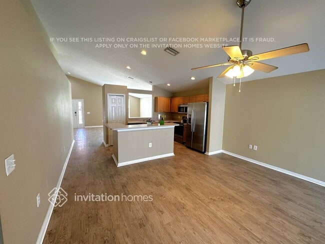 7221 49th Pl E in Palmetto, FL - Building Photo - Building Photo