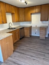 35807 Schley Ave in Westland, MI - Building Photo - Building Photo