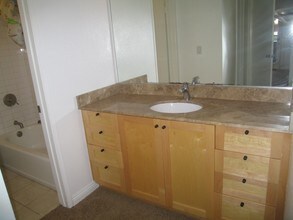 3440 Lebon Dr in San Diego, CA - Building Photo - Building Photo